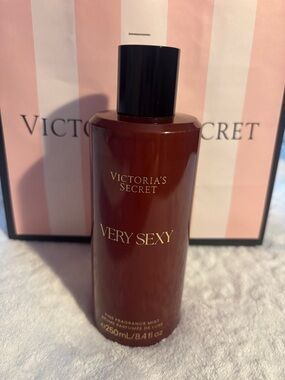 Victoria's Secret Very Sexy Fragrance Mist - Burgundy and Black